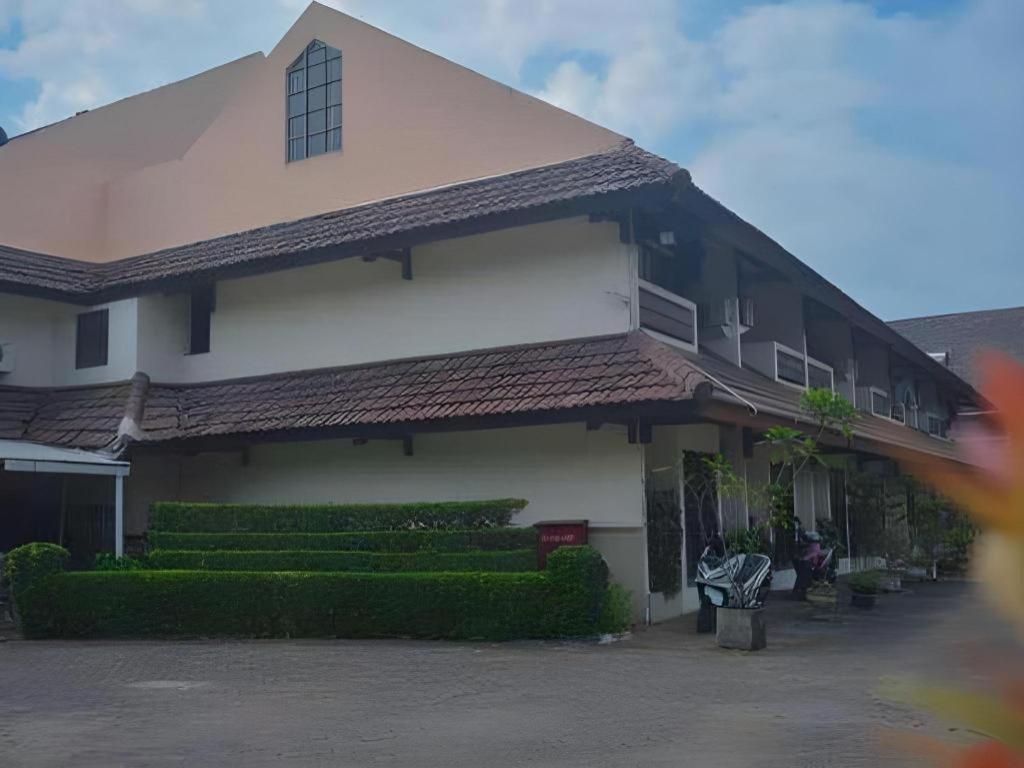 D'Arcici Hotel Plumpang Jakarta Exterior photo