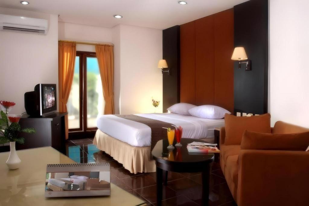 D'Arcici Hotel Plumpang Jakarta Exterior photo