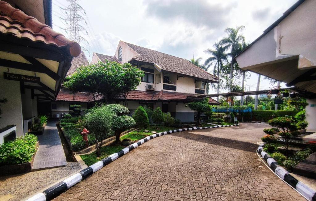 D'Arcici Hotel Plumpang Jakarta Exterior photo